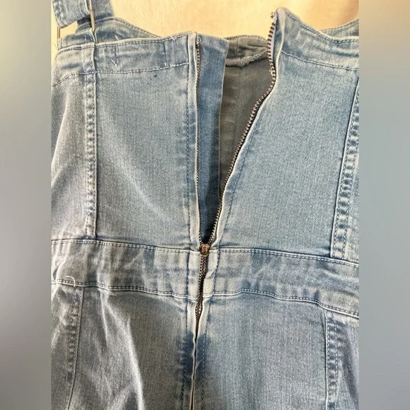 Ava & Viv Women's Denim Flare Jumpsuits Sleeveless Overalls Size 17 light No tag - Picture 13 of 15